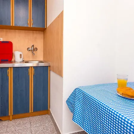 Apartments Iva Brstilo Omis Exterior photo