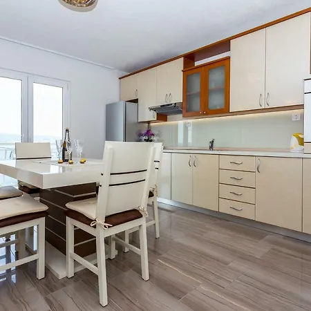 Apartments Iva Brstilo Omis Exterior photo