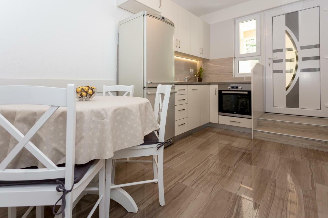 Apartment Iva Brstilo