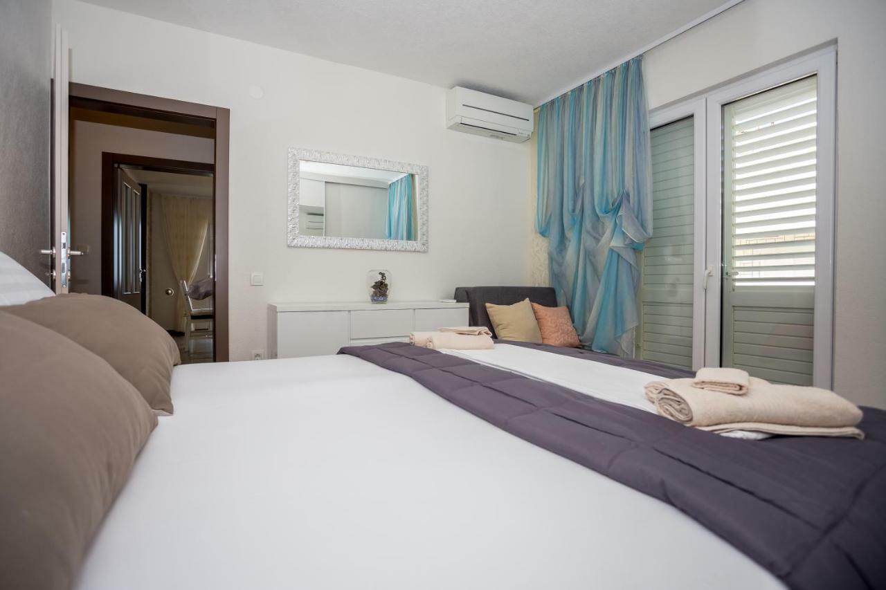 Iva Brstilo Apartment Omis