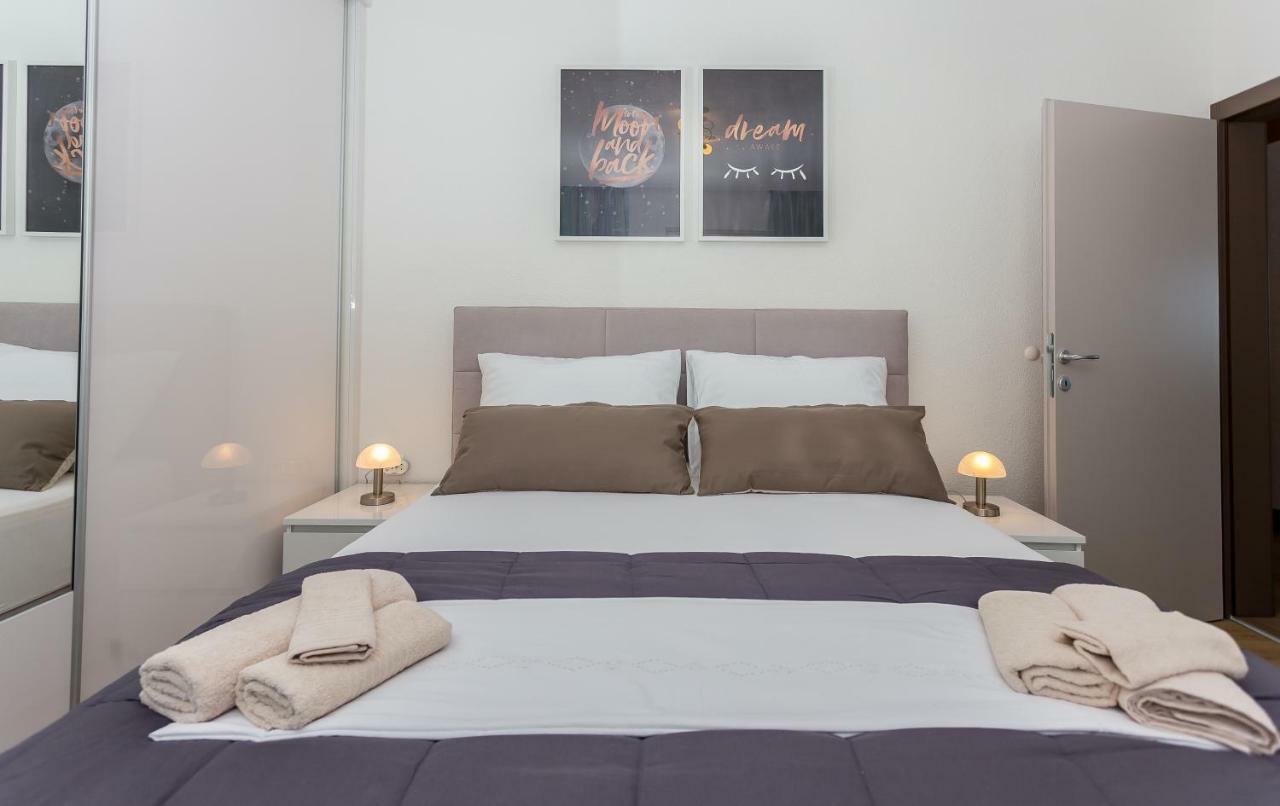 Iva Brstilo Apartment Omis